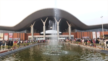 বাণিজ্য মেলায় ৩৯৩ কোটি টাকার বিক্রি